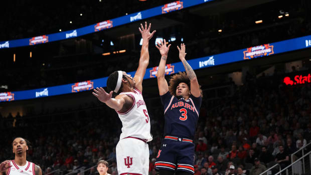 ATLANTA, GA - DECEMBER 09 - Auburn's Tre Donaldson (3) during the game between the Auburn Tigers and the Indiana Hoosiers at State Farm Arena in Atlanta, GA on Saturday, Dec. 9, 2023.